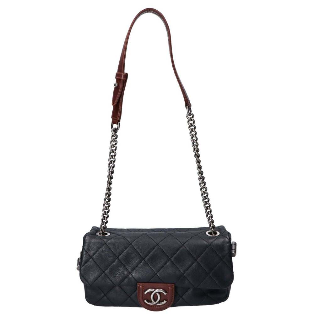 CHANEL (Chanel) Serial No. 16 Calfskin Matelassé Single Flap Chain Shoulder B...
